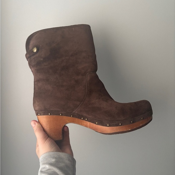 UGG Women's Lynnea Shearling Ankle Clog Boots Sheepskin Fold-Over Lining Size 10 - Picture 9 of 16